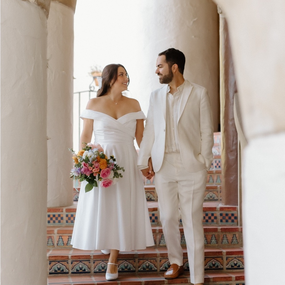 David's Bridal Off-Shoulder Cream Wedding Dress - Picture 5 of 7